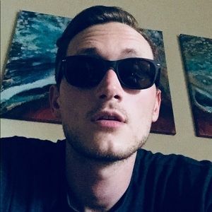 Meet your Posher, Aaron